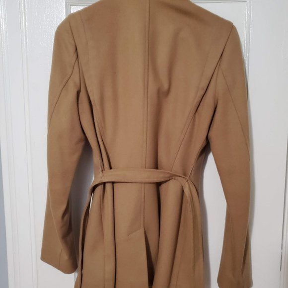 Aritzia Babaton Spencer Coat - Picture 4 of 5